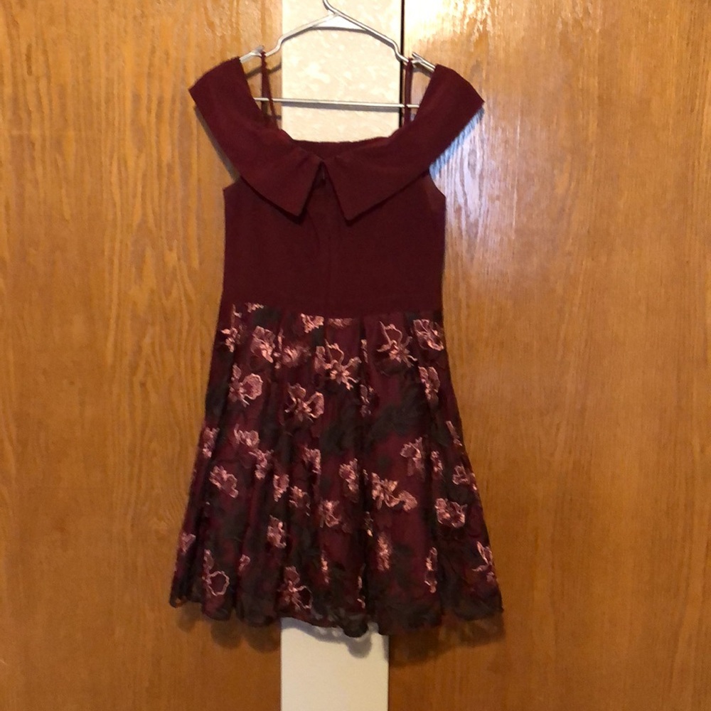 Dress - Picture 4 of 6